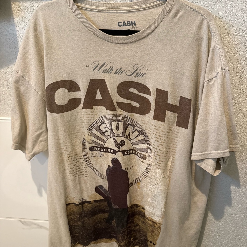 Ash Tan Graphic Tee with Brown Accents